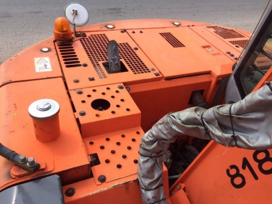 ขายรถแบคโฮ HITACHI ZX135US ปี 2003 สภาพสวยพร้อมใช้งาน รถนอกนำเข้าจากญี่ปุ่น มีVDOการทำงานครับ ขายรถแบคโฮ HITACHI ZX135US ปี 2003 สภาพสวยพร้อมใช้งาน รถนอกนำเข้าจากญี่ปุ่น มีVDOการทำงานครับ