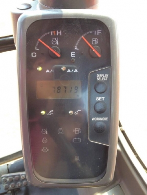 ขายรถแบคโฮ HITACHI ZX135US ปี 2003 สภาพสวยพร้อมใช้งาน รถนอกนำเข้าจากญี่ปุ่น มีVDOการทำงานครับ ขายรถแบคโฮ HITACHI ZX135US ปี 2003 สภาพสวยพร้อมใช้งาน รถนอกนำเข้าจากญี่ปุ่น มีVDOการทำงานครับ