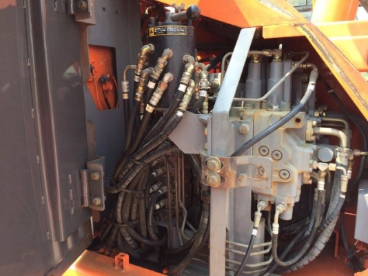 ขายรถแบคโฮ HITACHI ZX135US ปี 2003 สภาพสวยพร้อมใช้งาน รถนอกนำเข้าจากญี่ปุ่น มีVDOการทำงานครับ ขายรถแบคโฮ HITACHI ZX135US ปี 2003 สภาพสวยพร้อมใช้งาน รถนอกนำเข้าจากญี่ปุ่น มีVDOการทำงานครับ