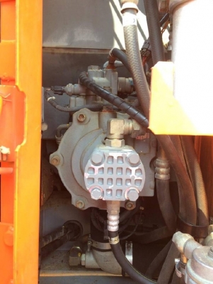 ขายรถแบคโฮ HITACHI ZX135US ปี 2003 สภาพสวยพร้อมใช้งาน รถนอกนำเข้าจากญี่ปุ่น มีVDOการทำงานครับ ขายรถแบคโฮ HITACHI ZX135US ปี 2003 สภาพสวยพร้อมใช้งาน รถนอกนำเข้าจากญี่ปุ่น มีVDOการทำงานครับ