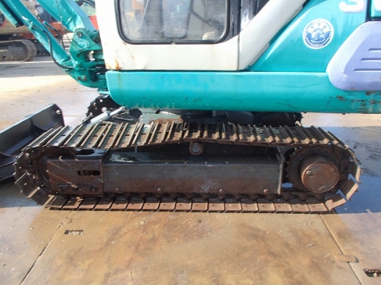 KOMATSU PC30-7 เก่าญี่ปุ่น สวย พร้อมใช้ โทร.086-303-9797 กู๋อ๋า KOMATSU PC30-7 เก่าญี่ปุ่น สวย พร้อมใช้ โทร.086-303-9797 กู๋อ๋า