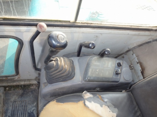 KOMATSU PC30-7 เก่าญี่ปุ่น สวย พร้อมใช้ โทร.086-303-9797 กู๋อ๋า KOMATSU PC30-7 เก่าญี่ปุ่น สวย พร้อมใช้ โทร.086-303-9797 กู๋อ๋า