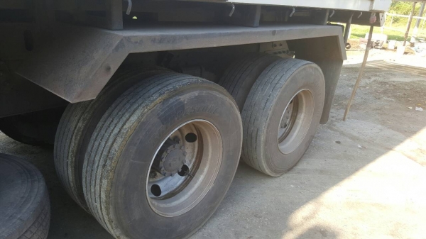 ขายรถบรรทุก 10 ล้อดัมพ์ HINO MEGA 344 แรงม้าปี 2533 ไมล์ 60000 กม.มีระบบลากพ่วง ราคา 2150000