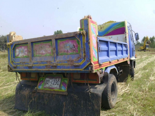 ขายรถ6ล้อ ดั้มร็อกกี้175แรง พาวเวอร์ ทิฟฟี่ ภายในสวย แอร์เย็น เอกสารพร้อมโอน ราคา570,000 สนใจโทร 090-8588220คุณนะ 093-3258446คุณบิว หรือเข้าดูสินค้าอื่นๆได้ที่ www.truck.in.th/498 หรือเพจFacebook ณรงค์ ซื้อขายรถมือสอง (เว็บไซต์ส่วนตัว) หรือFacebook คุณนะ