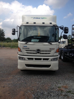 ขายรถบรรทุก 10 ล้อหัวลาก HINO MEGA 251 แรงม้า ติดแก็ส CNG ราคา 2300000