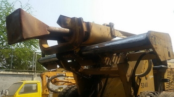 กำลัง ยกลงจากรถครับ สำหรับ รถตอกคอนกรีต ตอกพื้นถนน ARROW HJ1250 มือสองญี่ปุ่นครับ กำลัง ยกลงจากรถครับ สำหรับ รถตอกคอนกรีต ตอกพื้นถนน ARROW HJ1250 มือสองญี่ปุ่นครับ