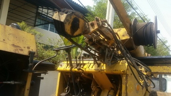 กำลัง ยกลงจากรถครับ สำหรับ รถตอกคอนกรีต ตอกพื้นถนน ARROW HJ1250 มือสองญี่ปุ่นครับ กำลัง ยกลงจากรถครับ สำหรับ รถตอกคอนกรีต ตอกพื้นถนน ARROW HJ1250 มือสองญี่ปุ่นครับ