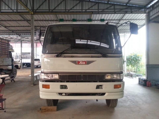 ขายรถ10ล้อ ดั้ม2เพลา 3M เครื่อง240แรง พาวเวอร์ ทิฟฟี่ ภายในสวย เอกสารพร้อมโอน สนใจโทร 090-8588220คุณนะ 093-3258446คุณบิว หรือเข้าดูสินค้าอื่นๆได้ที่ www.truck.in.th/498 หรือเพจFacebook ณรงค์ ซื้อขายรถมือสอง (เว็บไซต์ส่วนตัว) หรือFacebook คุณนะ รถบรรทุก