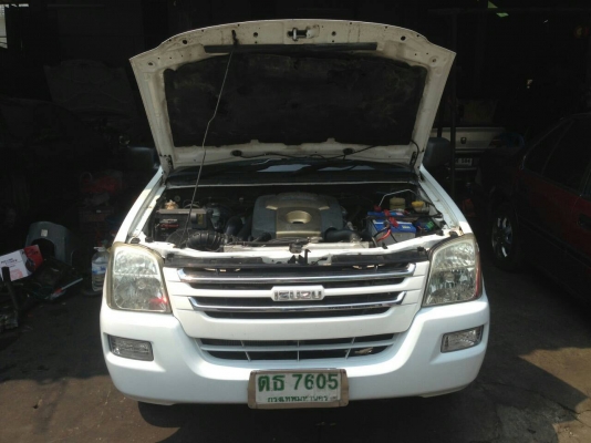 ขาย ISUZU   D MAX  2.5  SX ปี2006 พาวเวอร์   เครื่องดี เเชสซีสวย  ช่วงล่างดี  สีสวยบาง เเอร์เย็น  ยางดี  ภายในไม่โทรม พร้อมใชคับ 087-6835269 (จัดไฟเเนนซ์เพิ่ม 12000 คับ)