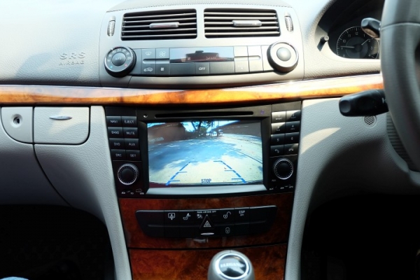 BENZ E200 NGT ตัวTOP CNGโรงงาน