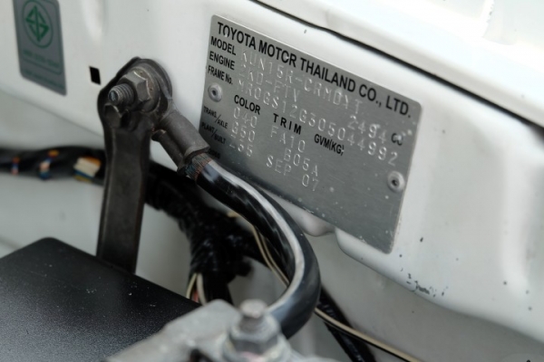 TOYOTA HILUX VIGO 2.5E X-TRA CAB เกียร์ธรรมดา TOYOTA HILUX VIGO 2.5E X-TRA CAB เกียร์ธรรมดา