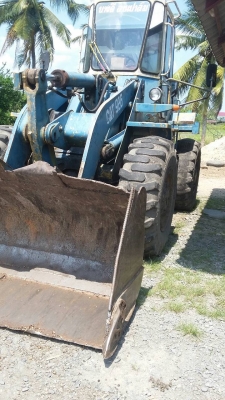 ขายรถตักล้อยาง CAT 926 ราคา 750000