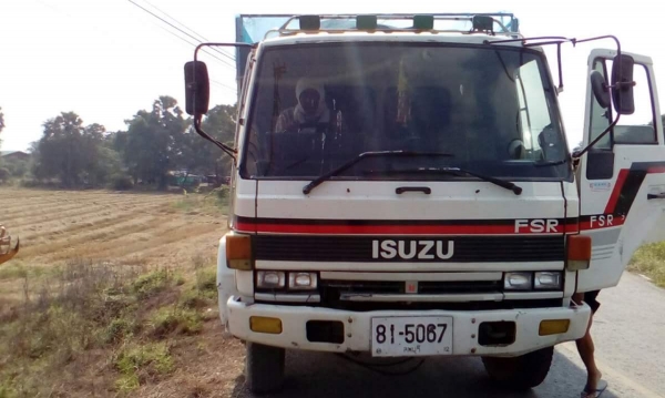 ขายรถ6ล้อ ดั้มร็อกกี้165แรง ยาง900ขอบ20 พร้อมใช้งาน เอกสารพร้อมโอน สนใจโทร 090-8588220คุณนะ 093-3258446คุณบิว หรือเข้าดูสินค้าอื่นๆได้ที่ www.truck.in.th/498 หรือเพจFacebook ณรงค์ ซื้อขายรถมือสอง (เว็บไซต์ส่วนตัว) หรือFacebook คุณนะ รถบรรทุก ขายรถ6ล้อ ดั้มร็อกกี้165แรง ยาง900ขอบ20 พร้อมใช้งาน เอกสารพร้อมโอน สนใจโทร 090-8588220คุณนะ 093-3258446คุณบิว หรือเข้าดูสินค้าอื่นๆได้ที่ www.truck.in.th/498 หรือเพจFacebook ณรงค์ ซื้อขายรถมือสอง (เว็บไซต์ส่วนตัว) หรือFacebook คุณนะ รถบรรทุก