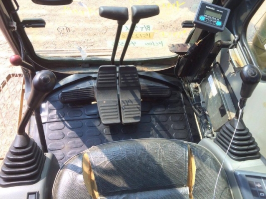 ขายรถแบคโฮ KOMATSU PC100-6 สภาพสวยพร้อมใช้งาน รถนอกนำเข้าจากญี่ปุ่น มีVDOการทำงานครับ