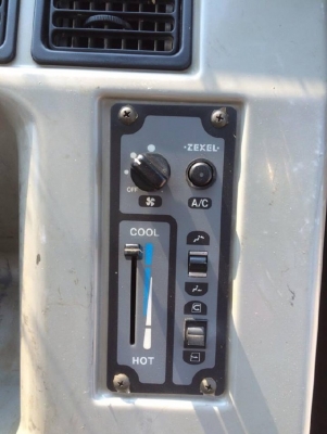 ขายรถแบคโฮ KOMATSU PC100-6 สภาพสวยพร้อมใช้งาน รถนอกนำเข้าจากญี่ปุ่น มีVDOการทำงานครับ