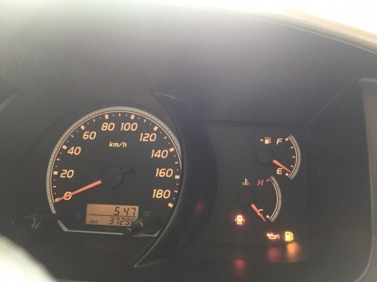 ขาย. Commuter. ปี2010 รถสวยมาก. ออกป้ายแดง. วิ่ง37000km