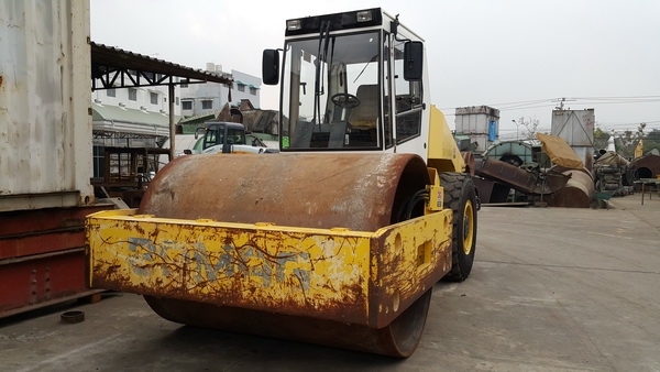 รถบดสั่นสะเทือน 19 ตัน Bomag BW219 DH-3 สภาพดี นำเข้าจากยุโรป พร้อมใช้งาน