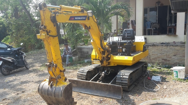 ขายแมคโฮ KOMATSU PC20-3