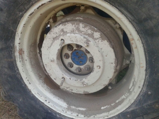 ขายรถไถ2เพลา FORD 6610 เครื่องดี สภาพพร้อมใช้งาน เอกสารพร้อมโอน สนใจโทร 090-8588220คุณนะ 093-3258446คุณบิว หรือเข้าดูสินค้าอื่นๆได้ที่ www.truck.in.th/498 หรือเพจFacebook ณรงค์ ซื้อขายรถมือสอง (เว็บไซต์ส่วนตัว) หรือFacebook คุณนะ รถบรรทุก