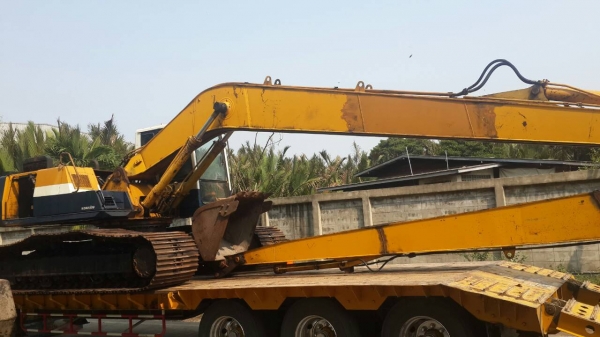 ขออนุญาติขาย  PC200-5  LC  บูมยาวคอลโทลสั้น พร้อมใช้งาน  เอกสารใบซื้อขายไฟฟ้า ครบ  ราคา  1000000  สนใจติดต่อช่างดำ  0853224877-0988930465