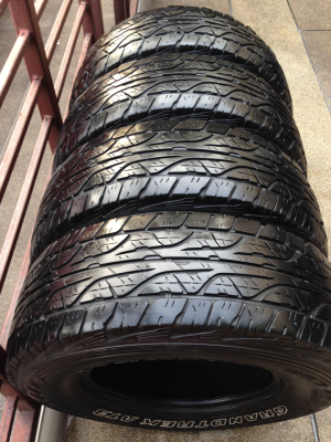 ยาง All Dunlop 265 70 16 กลางปี13 ดอกเยอะ พร้อมใช้งาน ราคาไม่แพง