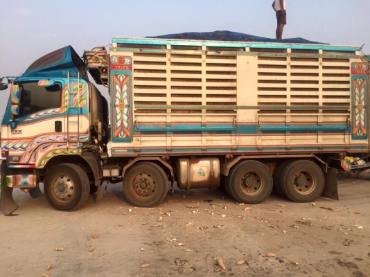 ขาย รถสิบล้อ isuzu deca FXZ 360 คอกเกษตรดั้มเหล็ก รถปี53รถพร้อมใช้งาน