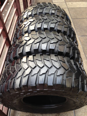 ยาง Mud Maxxis trepador 35 12.5 R16 ปี12 ดอกเยอะ ลุยได้อีกนาน ราคาไม่แพง