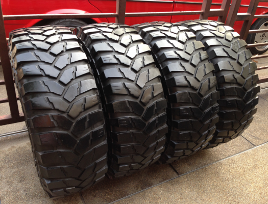 ยาง Mud Maxxis trepador 35 12.5 R16 ปี12 ดอกเยอะ ลุยได้อีกนาน ราคาไม่แพง