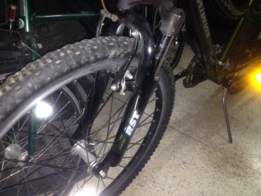 เสือภูเขา SPECIALIZED เฟรมอะลูมิเนียมล้อ24นิ้ว21เกียรเก่าญีปุ่นสภาพสวย