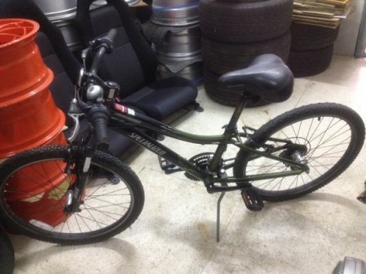 เสือภูเขา SPECIALIZED เฟรมอะลูมิเนียมล้อ24นิ้ว21เกียรเก่าญีปุ่นสภาพสวย