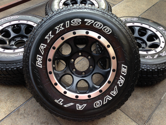 ล้อลายหยดน้ำ ขอบ16 งาน yachiyoda ลายใหม่สุด สภาพใช้2อาทิตย์ พร้อมยาง All Maxxis 265 70 16 ปลายปี15 ดอกป้ายแดง ใช้อีก3-4ปีสบายๆ ราคาไม่แพง