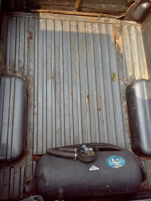 mazda1300 5เกียร์ แก๊สลงเล่ม