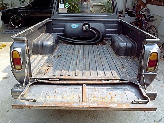 mazda1300 5เกียร์ แก๊สลงเล่ม