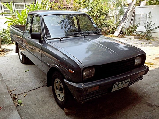 mazda1300 5เกียร์ แก๊สลงเล่ม