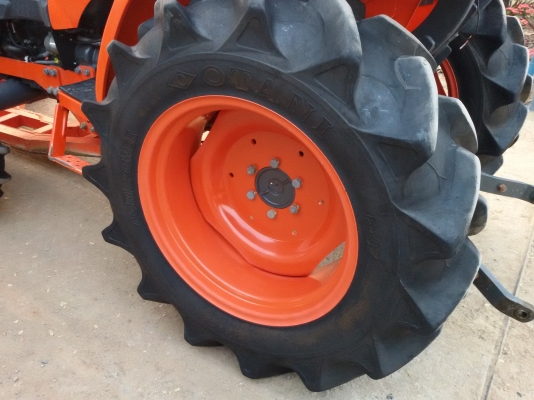 ปัญญาแทรคเตอร์..จัดมาให้ครับ ด่วน!!!คูโบต้า L3608SP ทำงาน615ชม.พร้อมใบมีดคานล่าง พร้อมผาน6 ตราช้าง22&times;6สีเดิมๆ. จัดส่ง อ.เมือง จ.พิษณุโลก