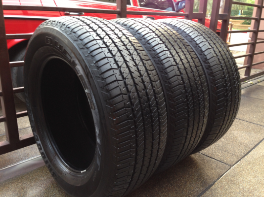 ยาง Bridgestone 265 60 18 สิ้นปี13 ดอกเต็ม ใช้กันยาว จำนวน3เส้น ราคาไม่แพง