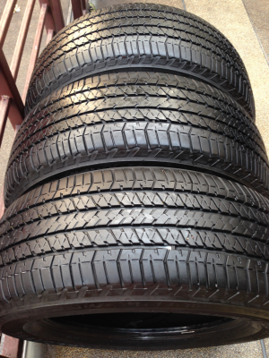 ยาง Bridgestone 265 60 18 สิ้นปี13 ดอกเต็ม ใช้กันยาว จำนวน3เส้น ราคาไม่แพง ยาง Bridgestone 265 60 18 สิ้นปี13 ดอกเต็ม ใช้กันยาว จำนวน3เส้น ราคาไม่แพง