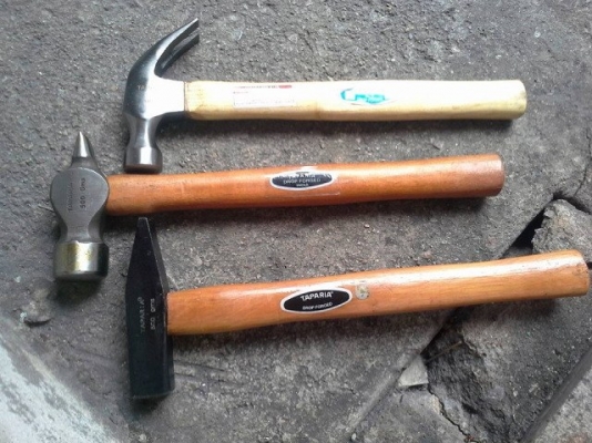 ขายค้อนทาปาเรียงานอินเดียเหล็กเหนียว TAPARIA Made in India. ขายค้อนทาปาเรียงานอินเดียเหล็กเหนียว TAPARIA Made in India.