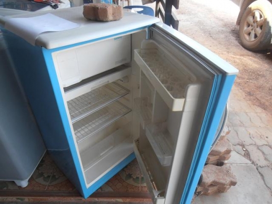 ตู้เย็น 4 คิว sanyo