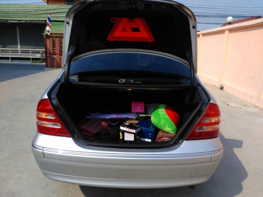 ขายรถเบนซ์ C180 -SEDAN เครื่อง 1800 CC รถบ้านมือเดียวเดิมๆๆเช็คศูนย์ตลอด รถออกมือ 1 ป้ายแดง ขายรถเบนซ์ C180 -SEDAN เครื่อง 1800 CC รถบ้านมือเดียวเดิมๆๆเช็คศูนย์ตลอด รถออกมือ 1 ป้ายแดง