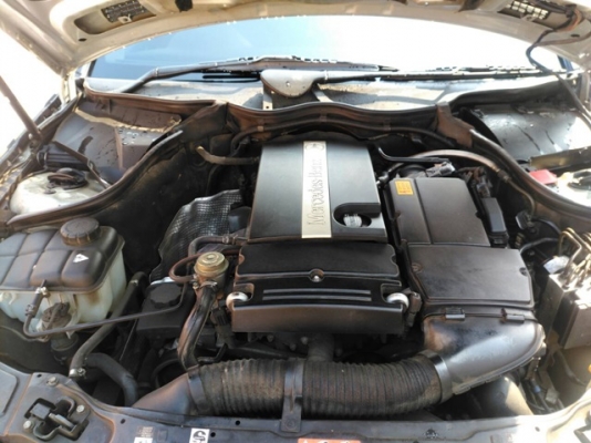 ขายรถเบนซ์ C180 -SEDAN เครื่อง 1800 CC รถบ้านมือเดียวเดิมๆๆเช็คศูนย์ตลอด รถออกมือ 1 ป้ายแดง