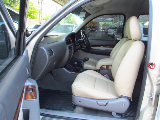 FORD EVEREST 2.5 4WD ปี2003เกียร์MT.  โทร 098-9190159 ดาวออโต้เบสท์