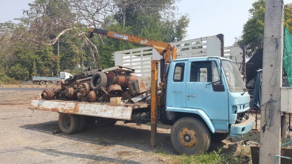 ขาย 6 ล้อ ISUZU ติดเครน TADANO 3 ตัน เครื่อง 6BF1 185 แรงม้า คัสซีสวยตลอดเส้น เบรคทิฟฟี่ พาวเวอร์ ทะเบียนพร้อมโอน