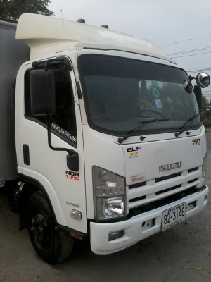 ขาย6ล้อISUZU NQR175แรงยูโร3จดปี54ตู้แห้งยาว5.50เมตรยกตู้ลงใส่กระบะแทนได้