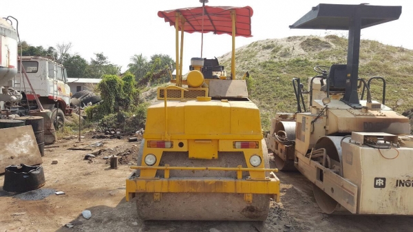 ขาย รถบดสั่นสะเทือนหน้าหลัง SAKAI SW70 รถใช้งานอยู่เป็นประจำ เอกสารเล่มทะเบียนครบ ขาย รถบดสั่นสะเทือนหน้าหลัง SAKAI SW70 รถใช้งานอยู่เป็นประจำ เอกสารเล่มทะเบียนครบ