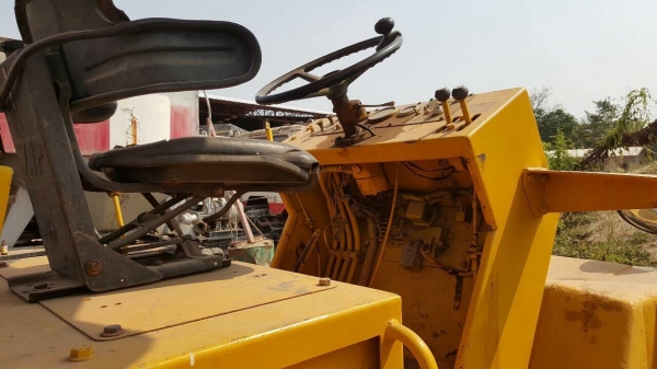 ขาย รถบดสั่นสะเทือนหน้าหลัง SAKAI SW70 รถใช้งานอยู่เป็นประจำ เอกสารเล่มทะเบียนครบ ขาย รถบดสั่นสะเทือนหน้าหลัง SAKAI SW70 รถใช้งานอยู่เป็นประจำ เอกสารเล่มทะเบียนครบ