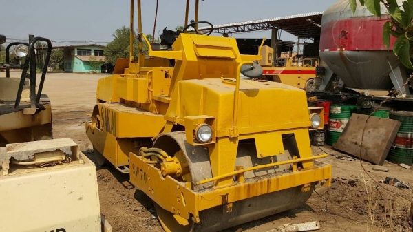 ขาย รถบดสั่นสะเทือนหน้าหลัง SAKAI SW70 รถใช้งานอยู่เป็นประจำ เอกสารเล่มทะเบียนครบ ขาย รถบดสั่นสะเทือนหน้าหลัง SAKAI SW70 รถใช้งานอยู่เป็นประจำ เอกสารเล่มทะเบียนครบ