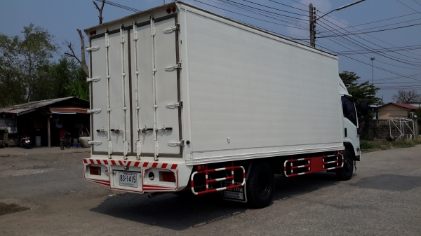 ขาย อีสุ สวยๆๆพร้อมตู้ พร้อมใช้งาน