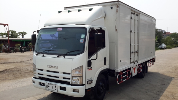 ขาย อีสุ สวยๆๆพร้อมตู้ พร้อมใช้งาน