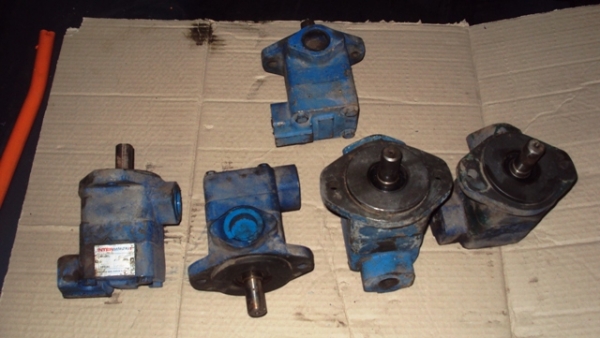 ขายมอเตอร์ และปั้มไฮดรอลิค